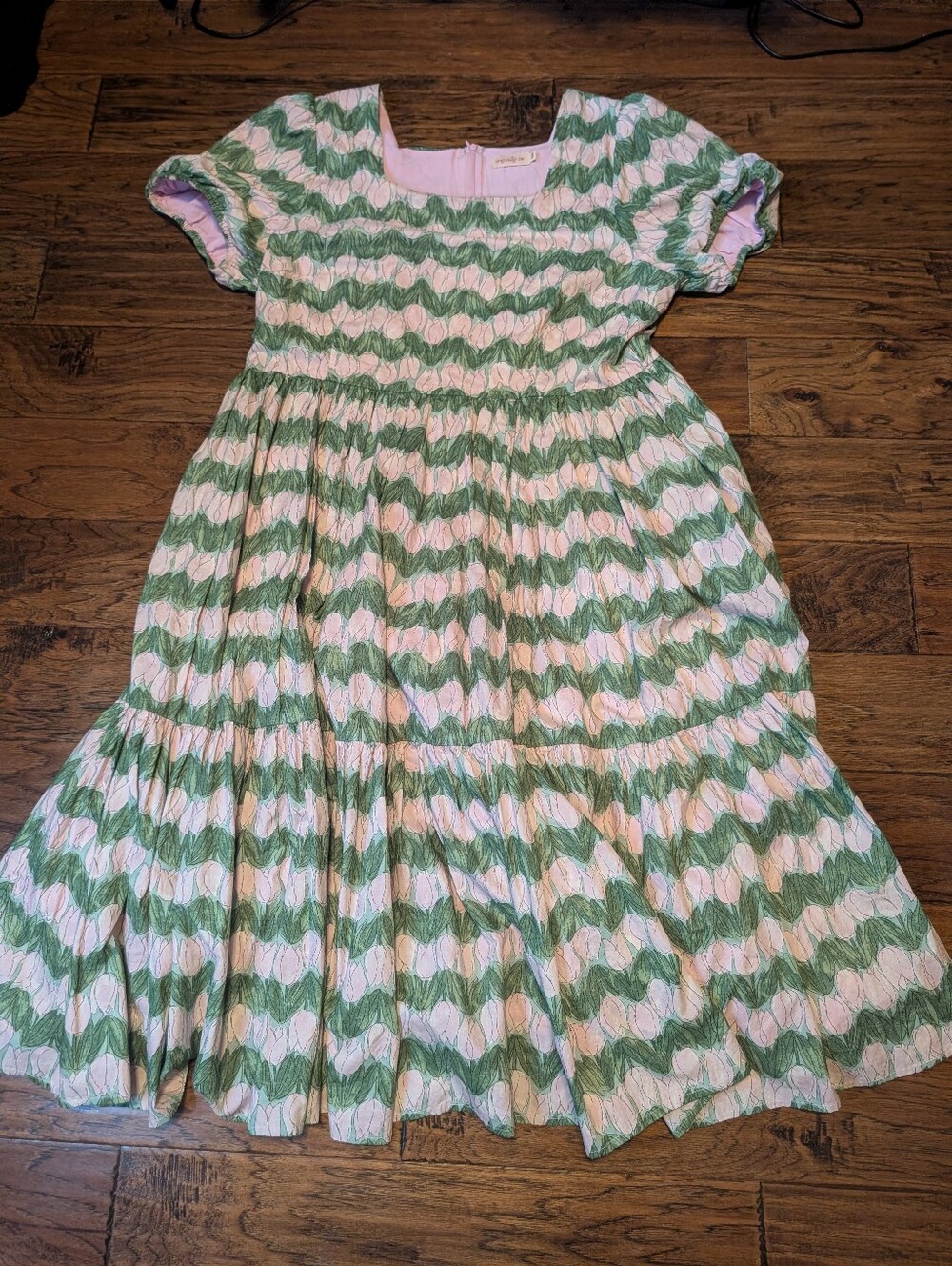 Ivy City Co Floral Green and Pink Tulip Dress Size 16W